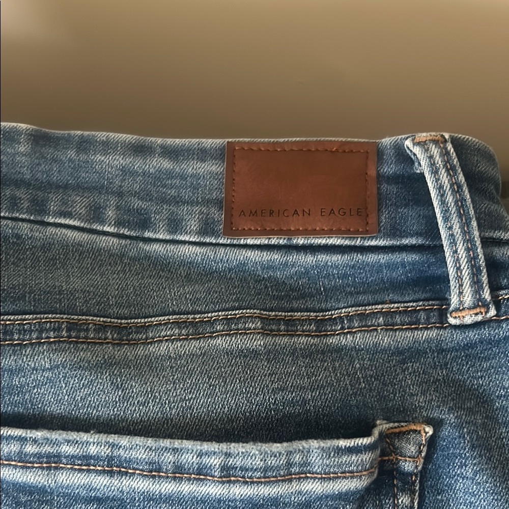 Women's Blue Jeans - Picture 3 of 7